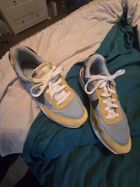 Nike Men’s Waffel Runner Sneakers — Light Blue & Yellow. Worn 1x